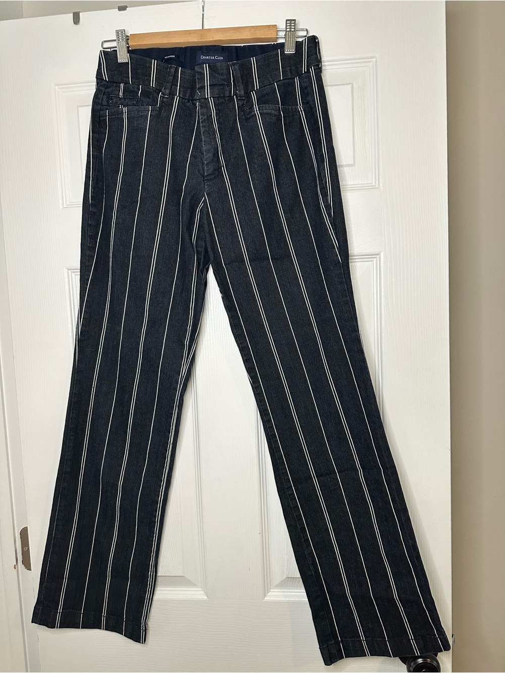 Charter Club Pinstripe Trouser Jeans Size 6 Dark Wash Straight Leg Women’s